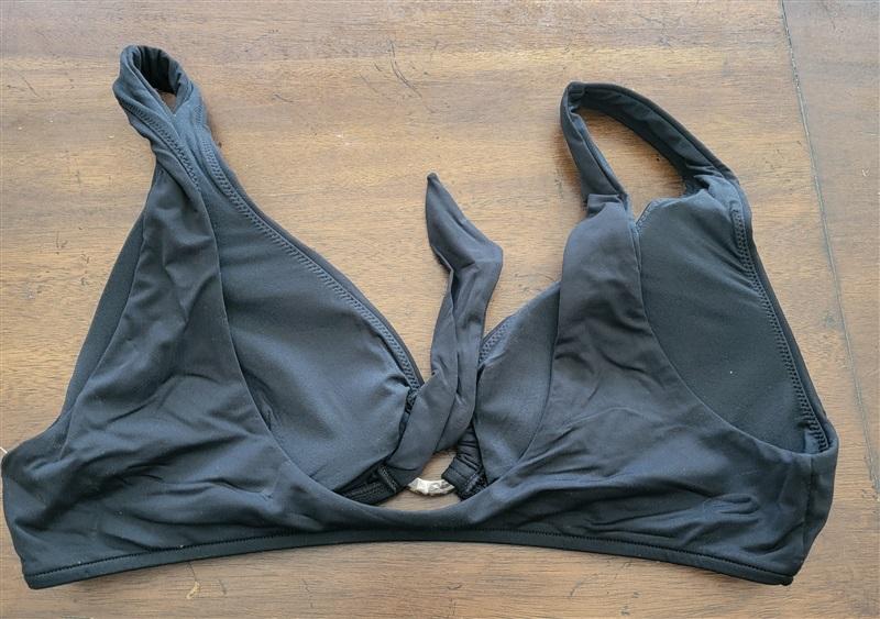 NWOT Seafolly Solid Black SZ 8 USA Ring Knotted Bikini Swim Top #111354