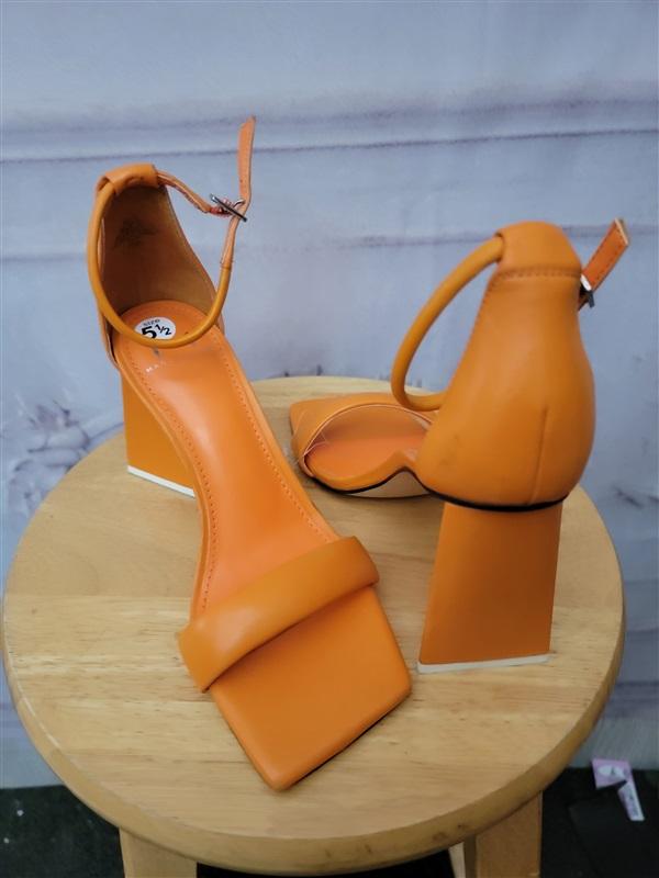 NWOT Marc Fisher LTD 5.5 Denny Orange High Heel Square Toe Sandals