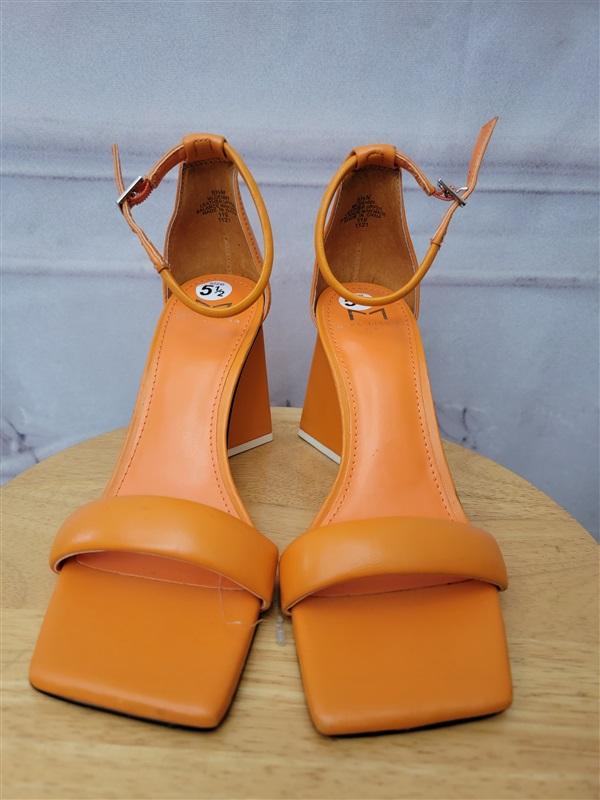 NWOT Marc Fisher LTD 5.5 Denny Orange High Heel Square Toe Sandals