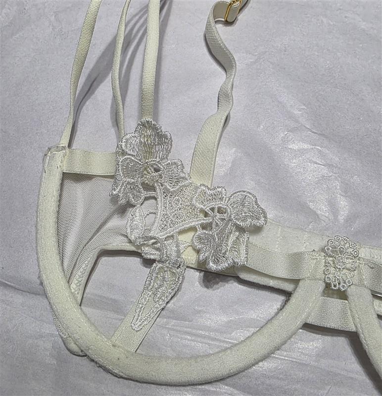 NWOT Bluebella 32D Nova Open Cup Bra In Ivory 112545