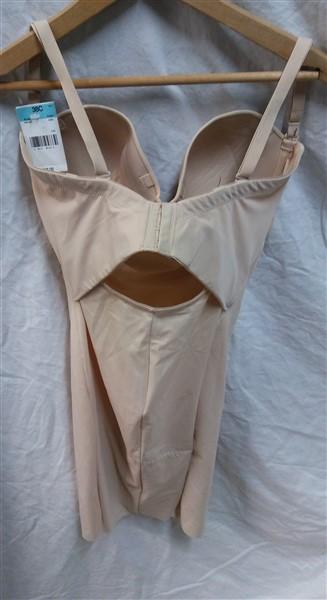 NWT Maidenform 38C Endlessly Smooth Foam Cup Slip DM1007 Beige #112624
