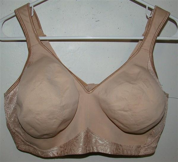 NWOT Playtex 36B Seamless Smoothing Wirefree Bra 4049 Beige 112634