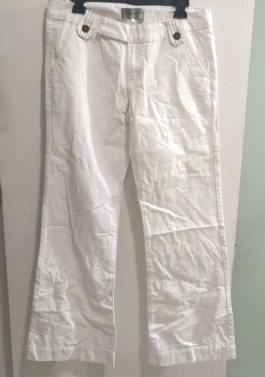 NWOT TEX by MAX AZRIA 29 Optic White Hampton Flare Leg Jeans 113113