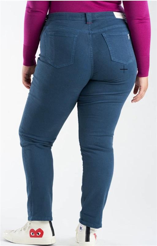 NWT Slink 22 Mid Rise Slim Jeans - Hydro Teal 113157
