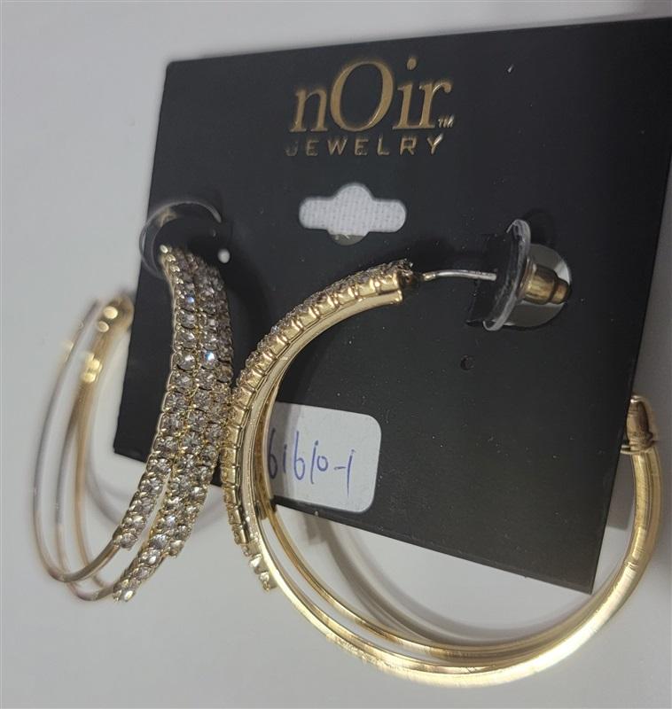 NWT nOir LG Gold Rhinestone Round Hoop Earrings 113286