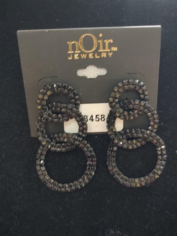 NWT nOir Black Triple Round Circle Beaded Earrings 113312