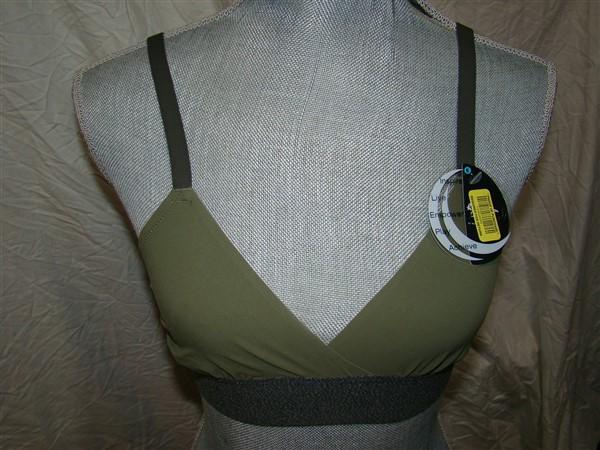 NWT Half Moon Active Mod Movement Triangle Sports Bralette M Olive 113713