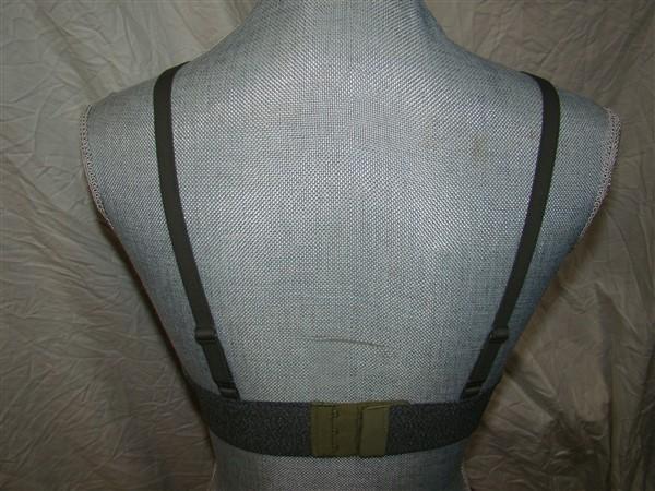 NWT Half Moon Active Mod Movement Triangle Sports Bralette M Olive 113713