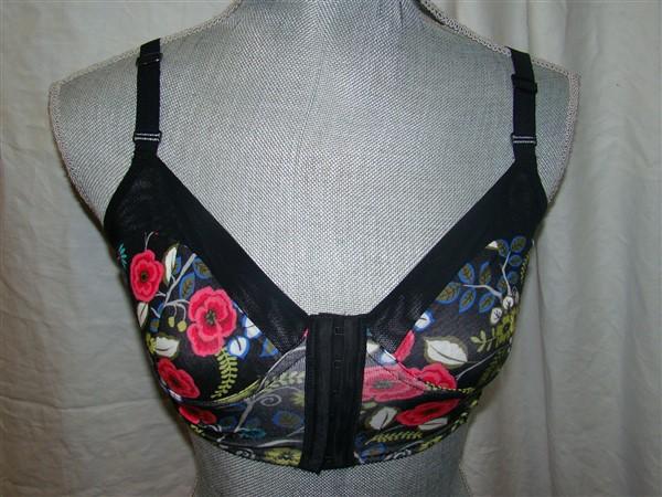 NWT Kensie Kimberly Bralette S 7513553 Pink & Black Floral 113715