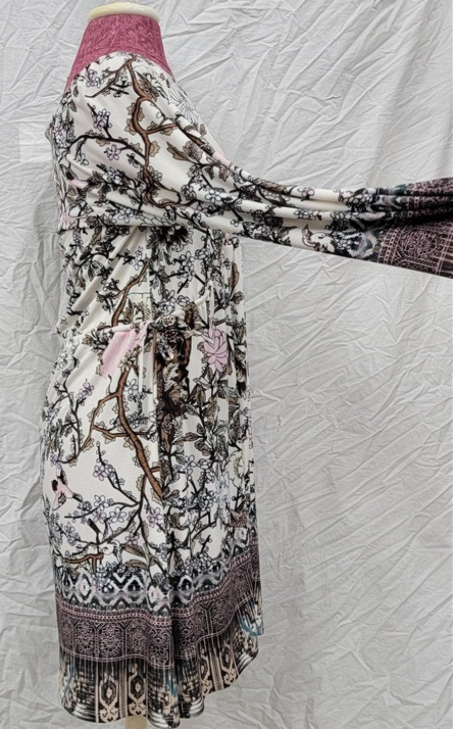 NWOT Hale Bob L Jersey Dress Key Hole Front V Neck Birds 113810