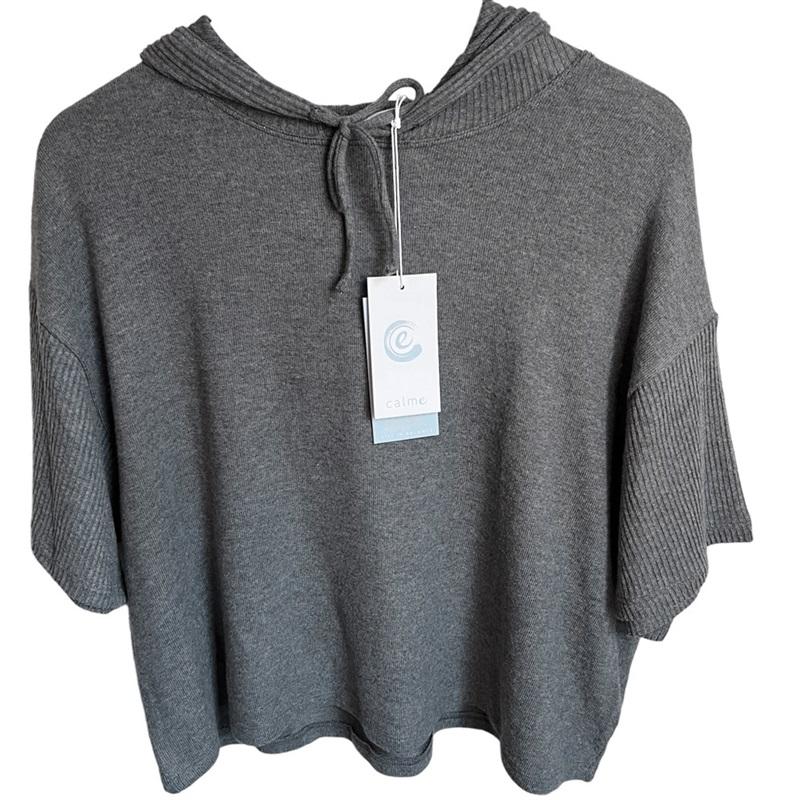 NWT Calme XS Cozy Hooded Gray Crop tee Shirt 113926