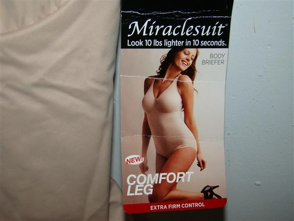 NWT 42C Miraclesuit Shapewear Comfort Leg Molded Cup Bodybriefer 2802 114971