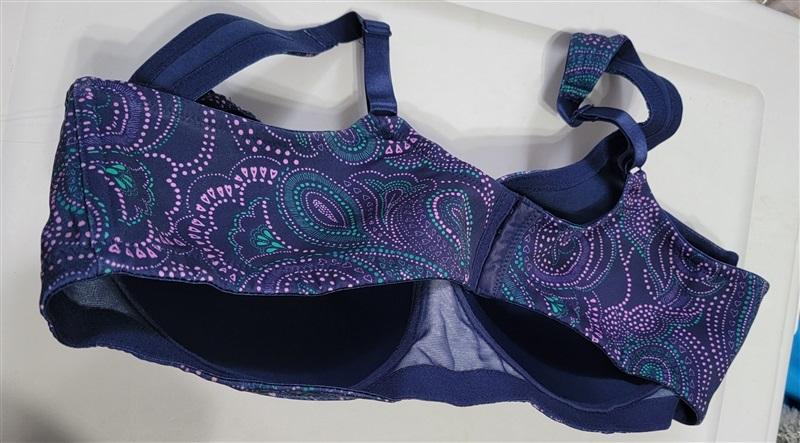 NWOt Comfort Choice 42B Underwire T-Shirt Bra Dots 115036