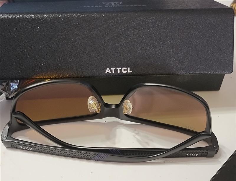 NWT Attcl Driving Ultra Light Square Thick Frame Sunglasses Red Black 115212