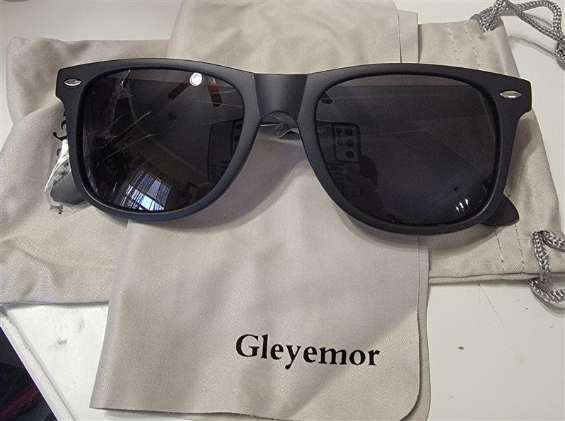 NWT Gleyemor Matte Black Driving Sunglasses 115227