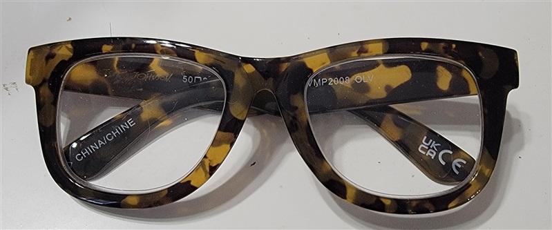 NWT Betsey Johnson Tortoiseshell Reading Nerd Glass Readers 1.5 115235