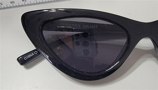 NWT Foster Grant Black Narrow Cat Eye Polarized Sunglasses 115249