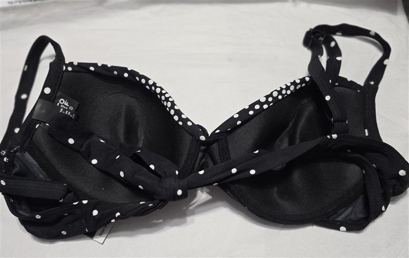 NWT Coco Reef Cast Black 36/38E Spotted Underwired Bikini Swim Top 115526