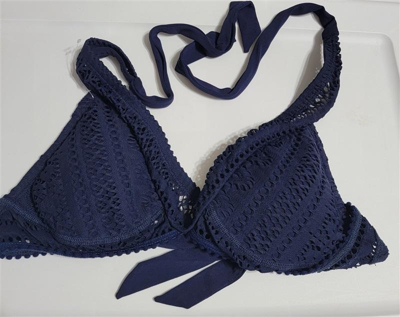 NWOT Robin Piccone M Crochet Lace Halter Top Navy Blue 116024