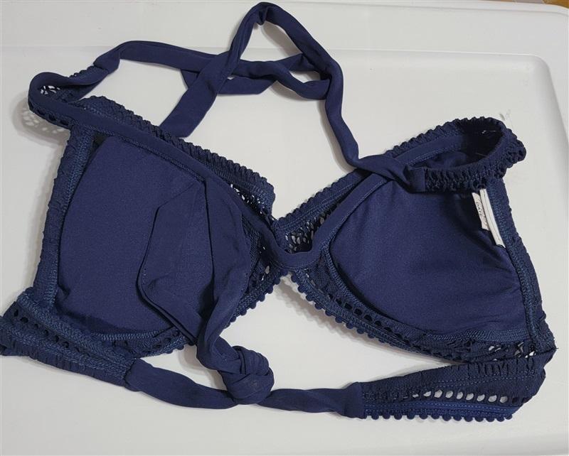 NWOT Robin Piccone M Crochet Lace Halter Top Navy Blue 116024