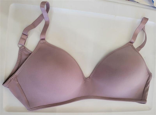 NWOt Parisian 40C Cushion Comfort Wire Free Contour Bra Purple 116509