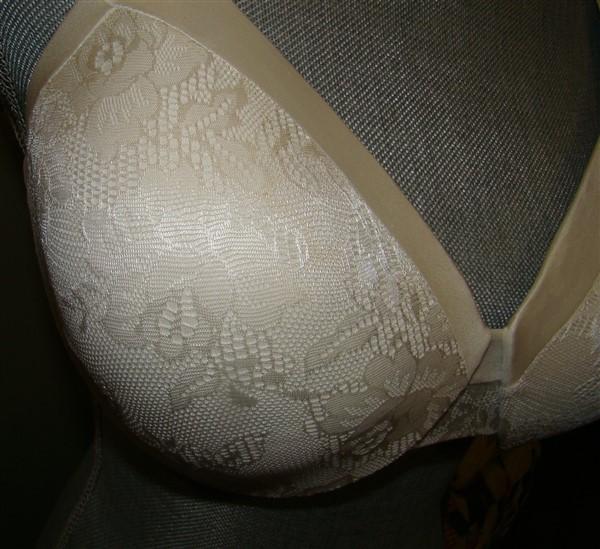 NWOT Maidenform 40c Comfort Devotion Extra Coverage Bra 9436 Beige 113019