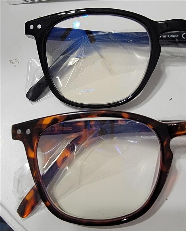 NWT Norperwis 2PR Tortoiseshell & Black LG Round .75 Reading Glasses 116674