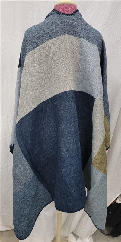 NWT Harve Benard Color Block Ruana Wrap Blanket Scarf 116827
