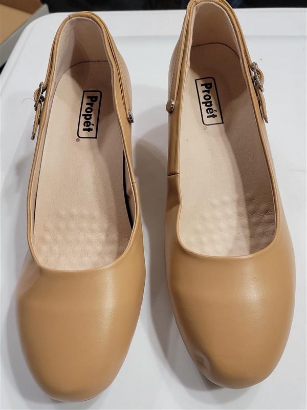 NWT PROPET 9.5 Wide D ZURI Oyster Beige Mary Jane Pumps Shoes 116878