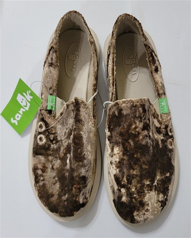 NWT Sanuk 7 Donna Cruz Crushed Velvet Slip On Flats Casual Bronze 116902