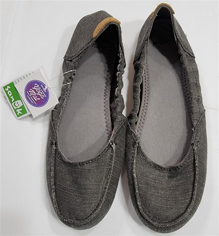 NWT Sanuk 7 Elle V Eight Charcoal Moccasin Flats 116911