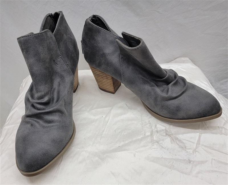 NWOT Report Gower 8 Gray Booties Ankle Boots 116970