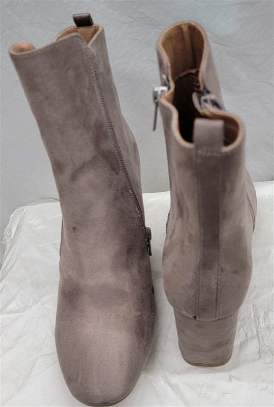 NWOT Report 8 Faux Suede Double Zip Gray Booties Ankle Boots 116979