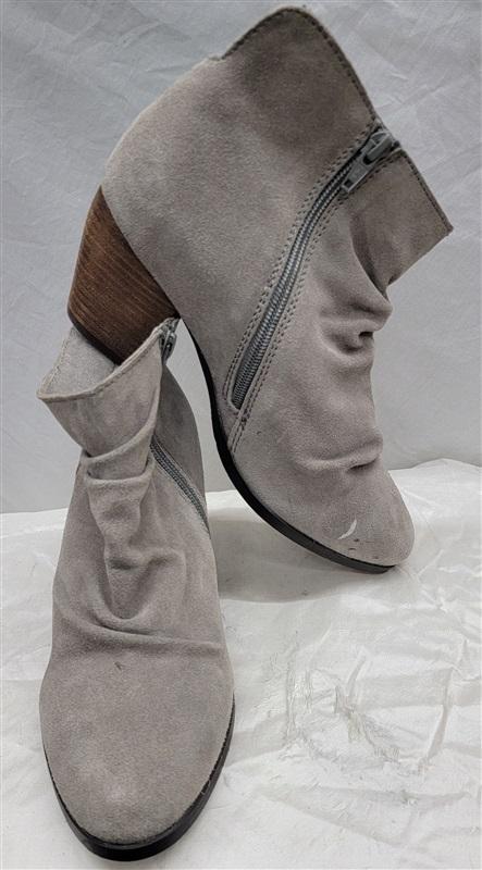NWOT Diba 8.5 Gray Suede Stacked Heel Ankle Boots 117144