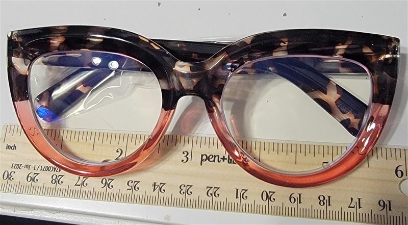 NWT EyeKepper Pink Leopard 2.00 Cat Eye Thick Reading Nerd Glasses 117200