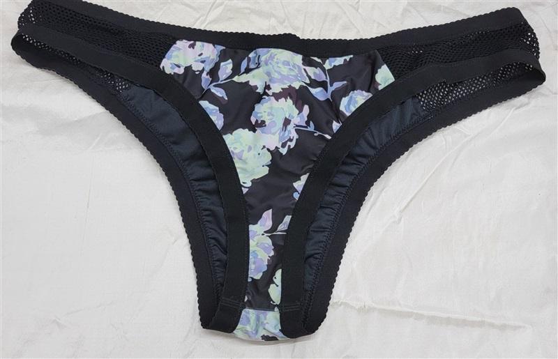NWOT Volcom 16w Mesh Purple Green Roses Black Bikini Swim Bottom 117286
