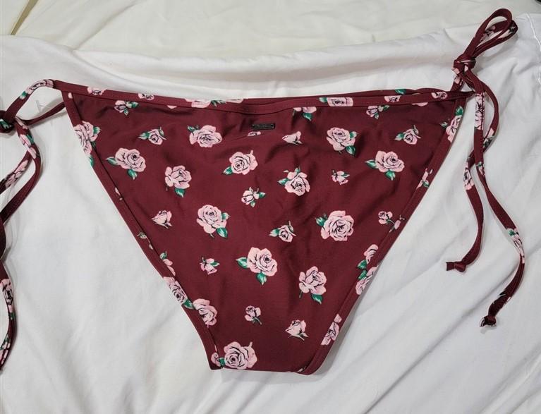 NWOT Volcom M Burgundy Pink Roses Side-Tie Cheeky Bikini Swim Bottom 117362