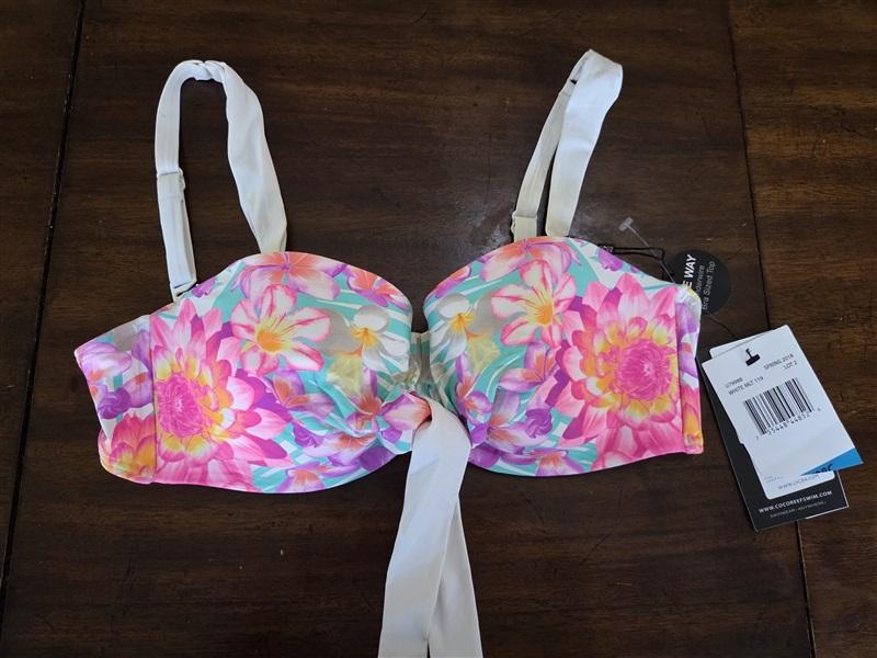 NWT Coco Reef White Spring 36/38C Floral Five Way Halter Bikini Swim Top 117939