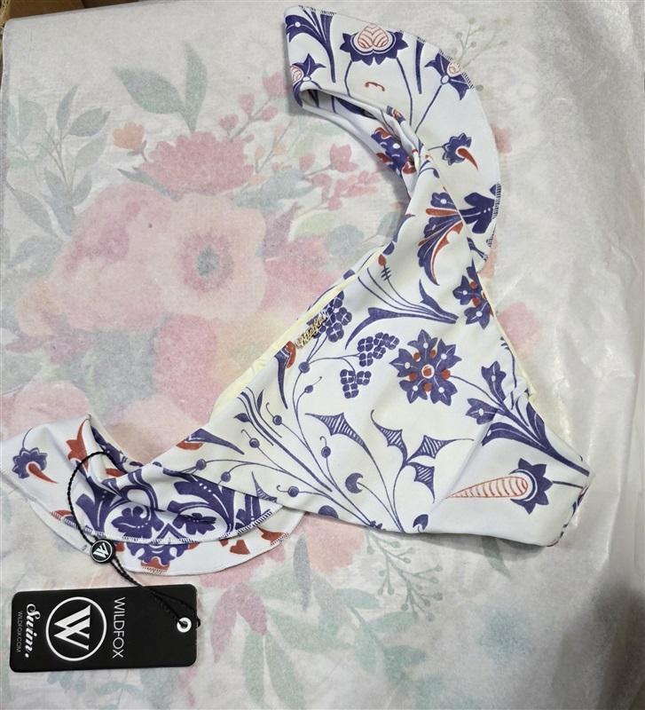 NWT WILDFOX L Cheeky Ruffle American Paisley Bikini Bottoms Swim 118126