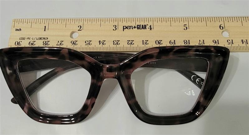 NWT Nicole Miller 2.5 Mauve Pink Tortoiseshell Cat Eye Reading Glasses Readers 118182