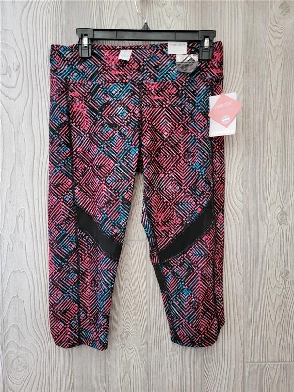 NWT Marika M Ava Performance Slimming Capri Leggings Striking 118369