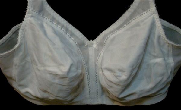 NWOT Carnival 42C Camisole Shoulder Soft Cup Bra 620 White 119349