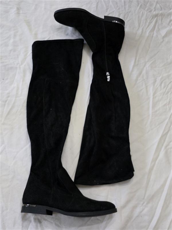 NWOT Marc Fisher 7 Renn Over The Knee Boots Faux Suede Black 119413