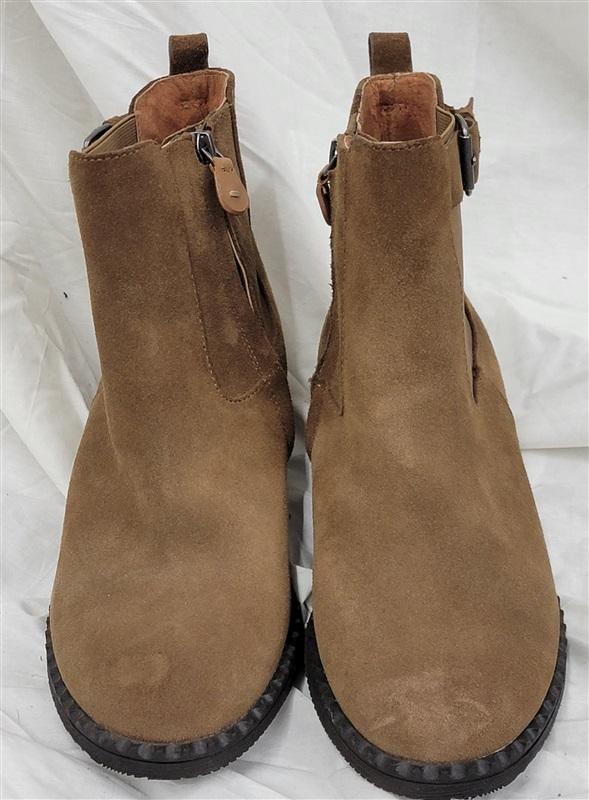 NWOT Kenneth Cole 8.5 Gentle Soul Best Buckle Chelsea Beige 119420