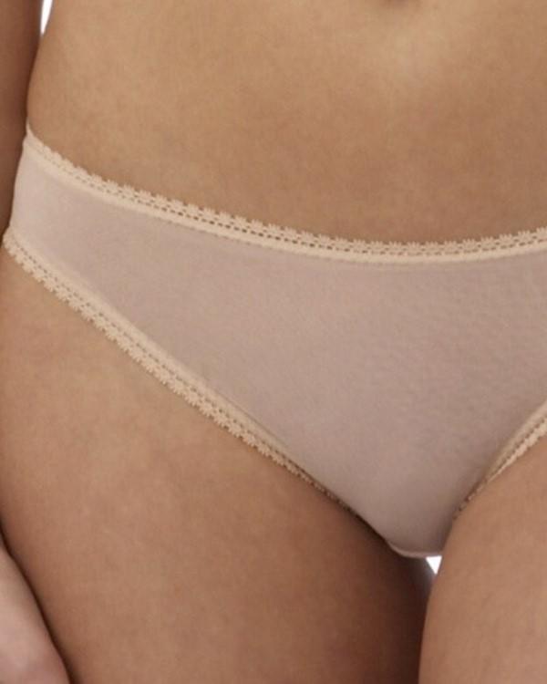 NWT OnGossamer SM Hip Bikini Mesh Underwear 3202 Beige 2pr 119455