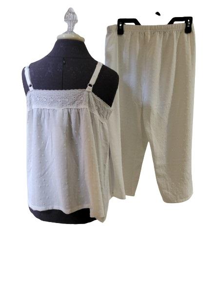 NWT Laura Ashley XL White Eyelet Cami Capri Pajama Set 119523