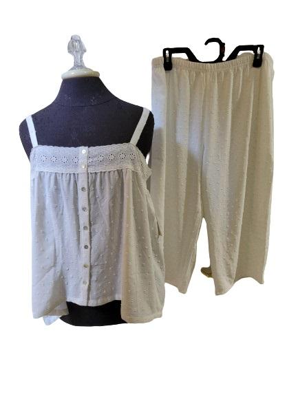NWT Laura Ashley XL White Eyelet Cami Capri Pajama Set 119523