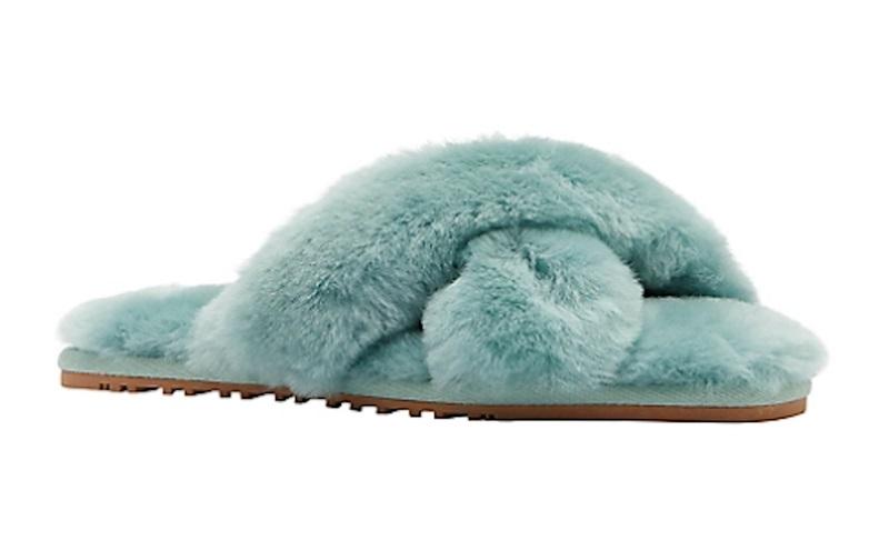 NWT Rachel Roy LG 9-10 Plush Slippers Scuffs Green 119563