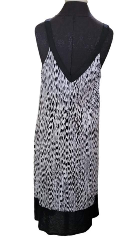 NWT DKNY Donna Karan M V Neck Sleeveless Chemise Nightgown 119909