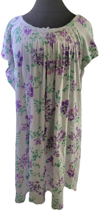 NWT Miss Elaine M Cottonessa Short Gown Floral Smocked Nightgown Violets 119918